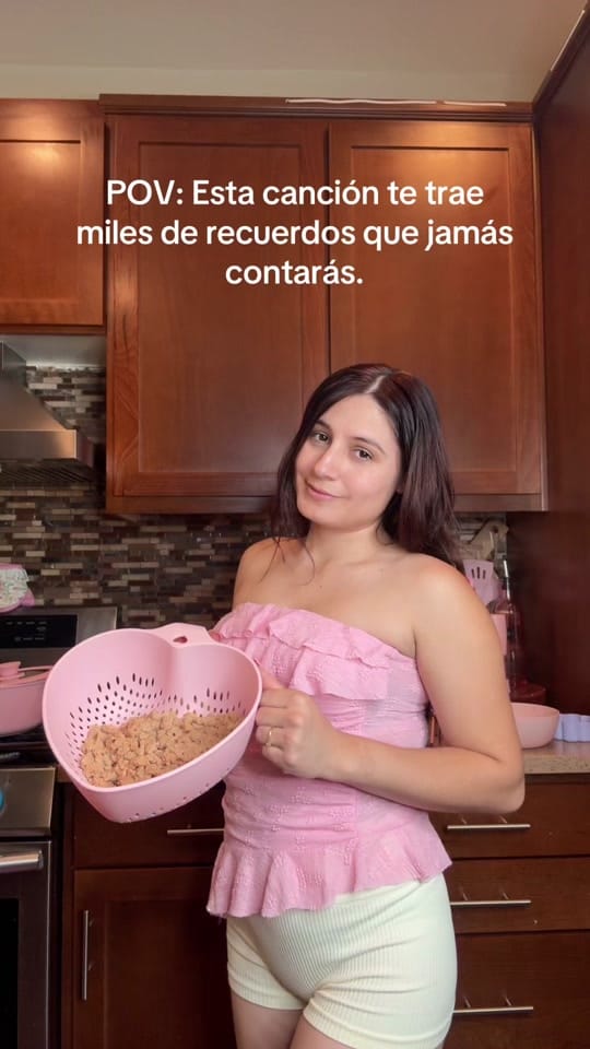 Post 2 by Gloria Ruelas on TikTok (video)