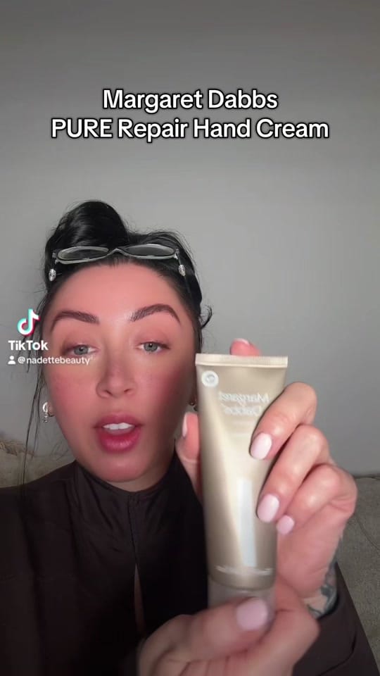 Post 8 by Nadette on TikTok (video)