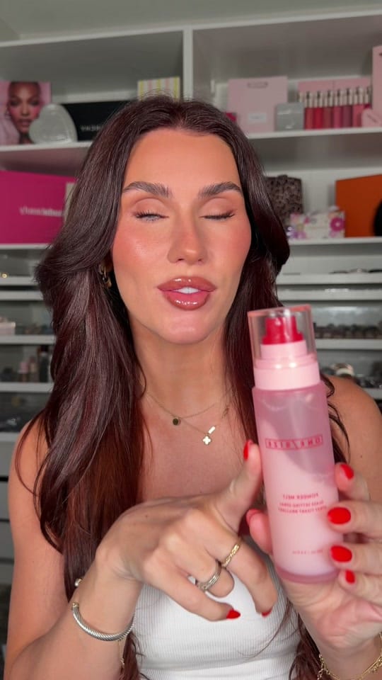 Post 2 by Chelsea Thompson on TikTok (video)