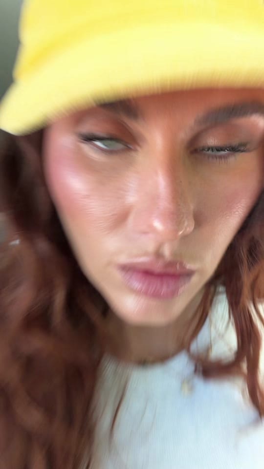 Post 4 by Chelsea Thompson on TikTok (video)