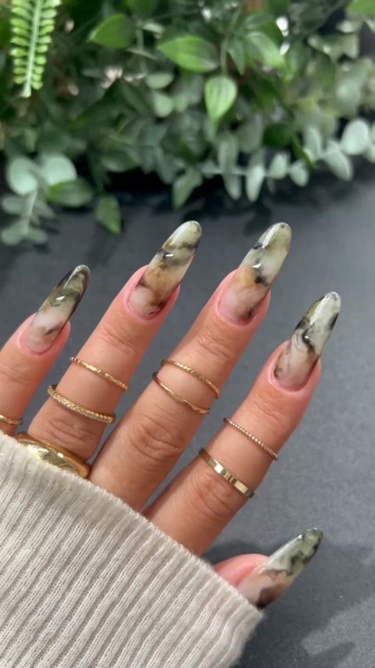 Post 4 by elize_nails on TikTok (video)