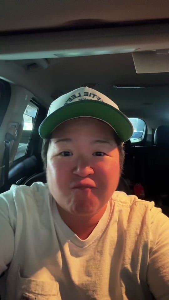 Post 8 by Viv on TikTok (video)