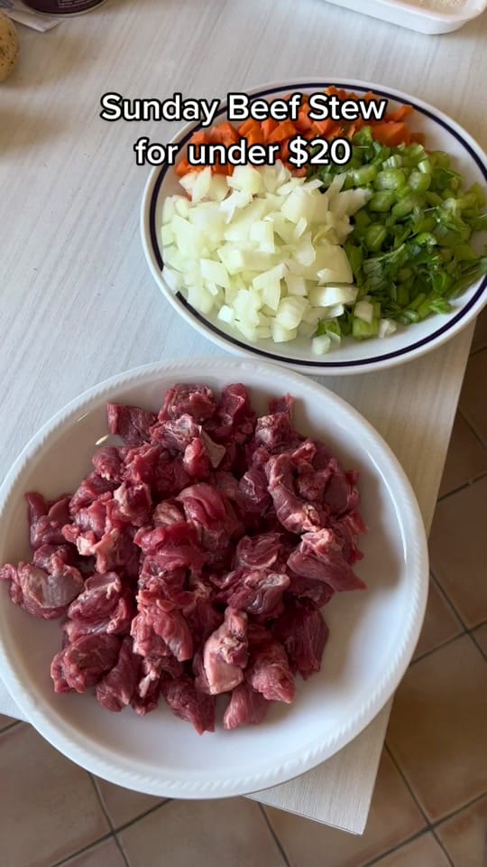 Post 6 by ExpatAlessandro on TikTok (video)