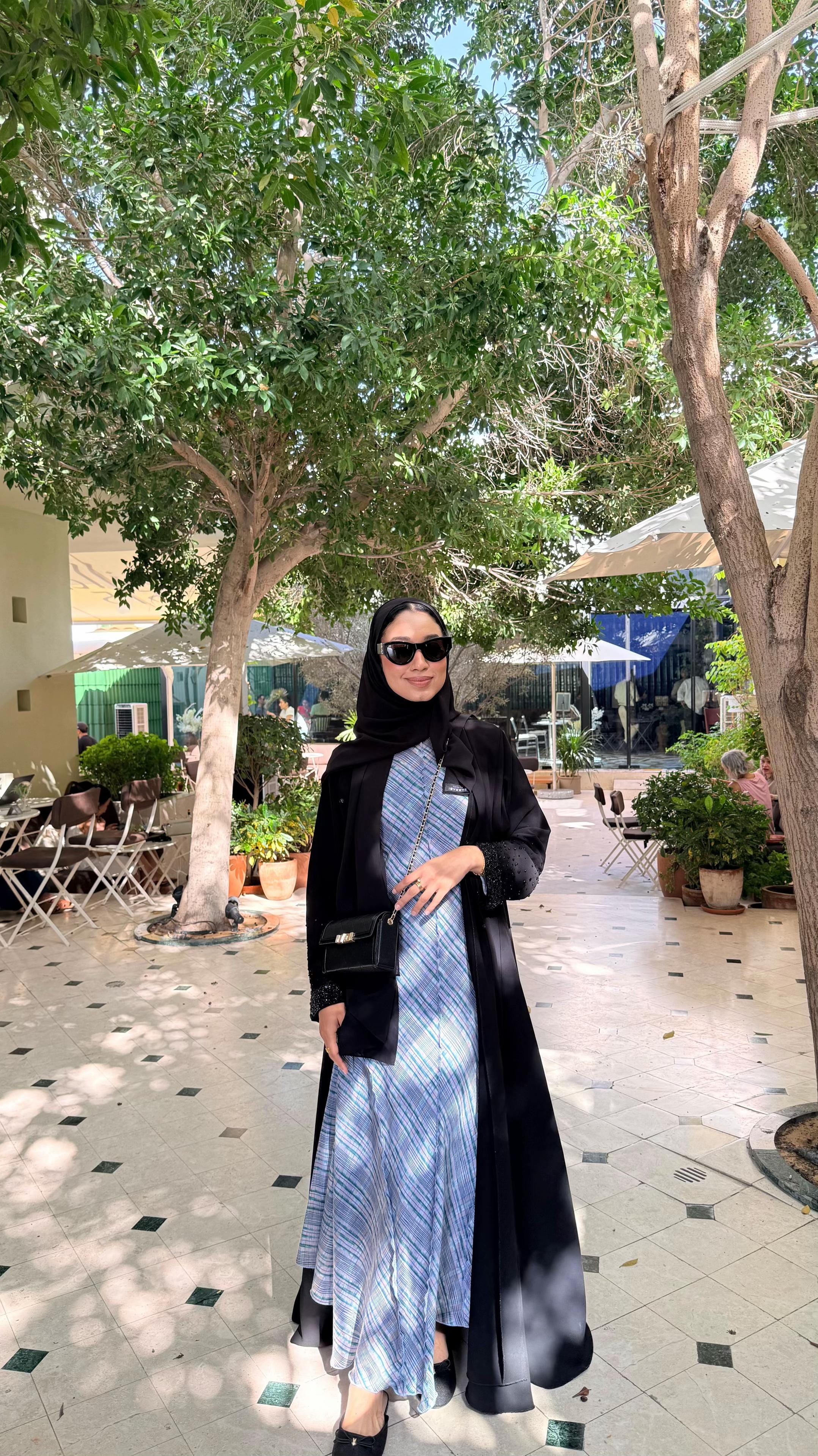 Post 2 by Farhana Oberson on TikTok (video)