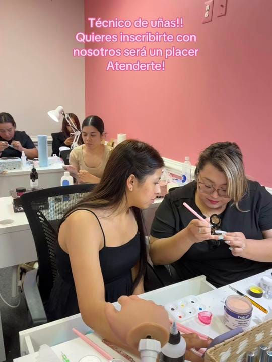 Post 3 by Gissellnails_academy on TikTok (video)