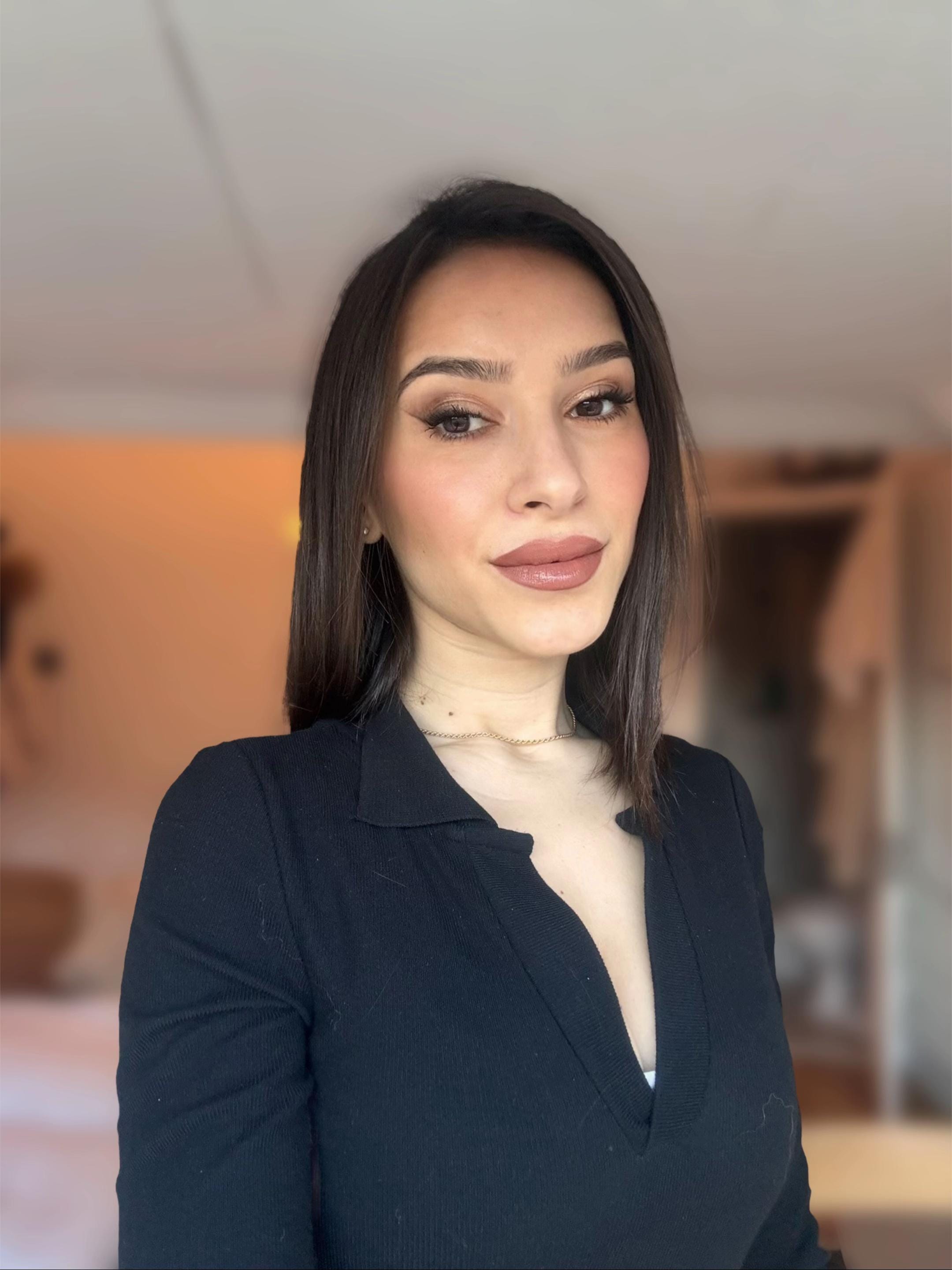 Post 2 by Ronilda Basha on TikTok (video)