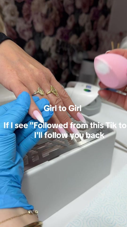 Post 1 by 𝓚𝓲𝓽𝓽𝔂'𝓼 𝓝𝓪𝓲𝓵🐈‍⬛🐾 on TikTok (video)
