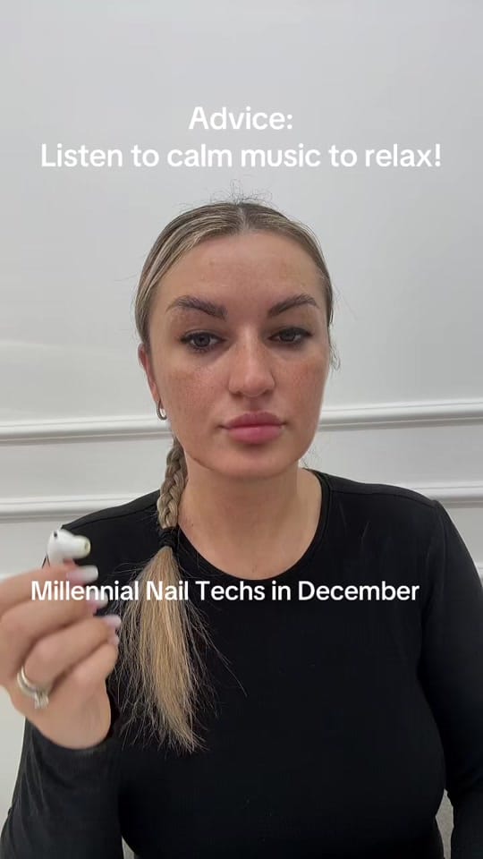 Post 7 by oanalung.nailtrainer on TikTok (video)