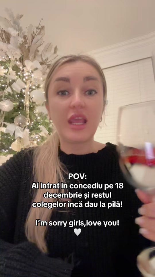 Post 5 by oanalung.nailtrainer on TikTok (video)