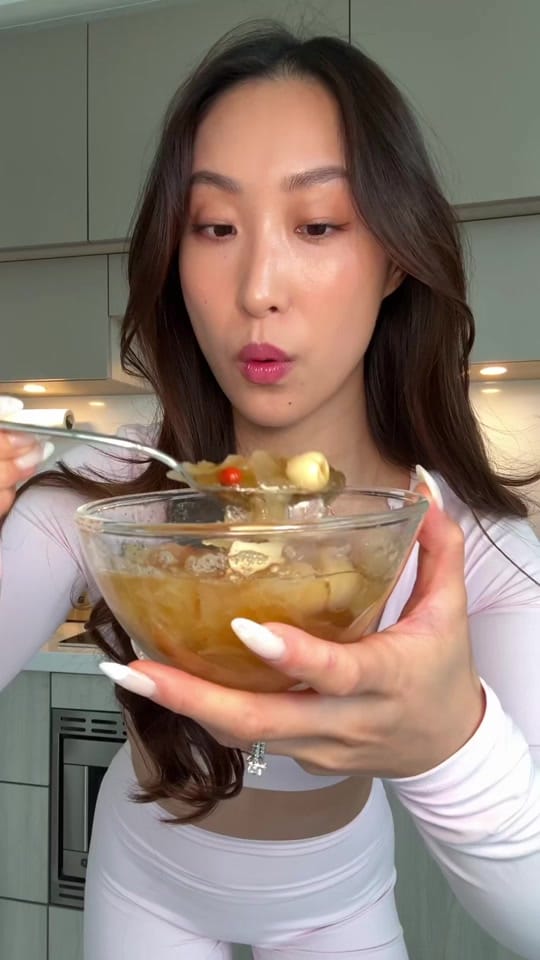 Post 4 by Helen on TikTok (video)