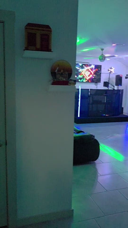 Post 4 by Angel Villalobos on TikTok (video)