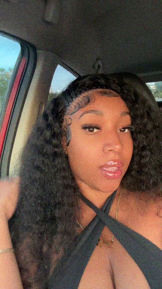 Post 2 by iKARI 🎀🫧🎥 on TikTok (video)