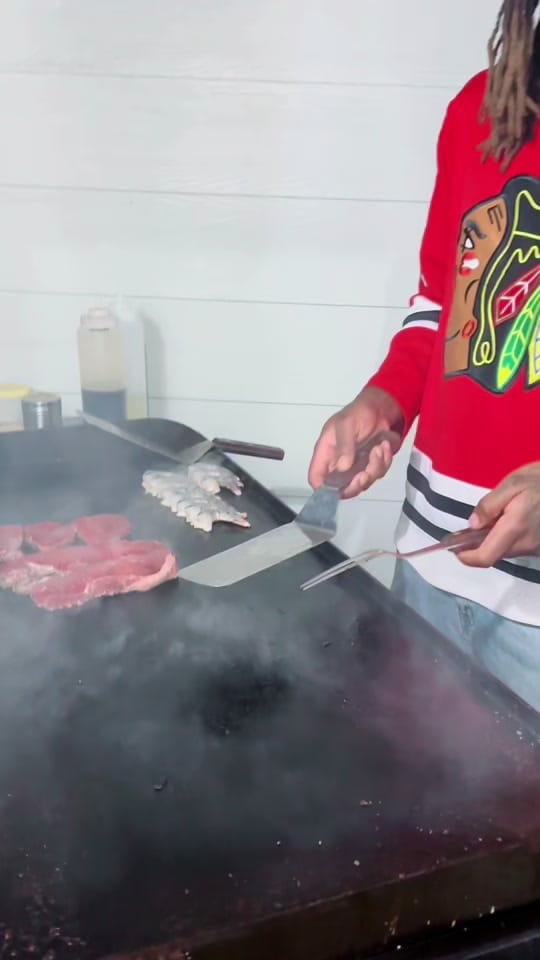 Post 6 by HibachiTok 👨🏾‍🍳 on TikTok (video)