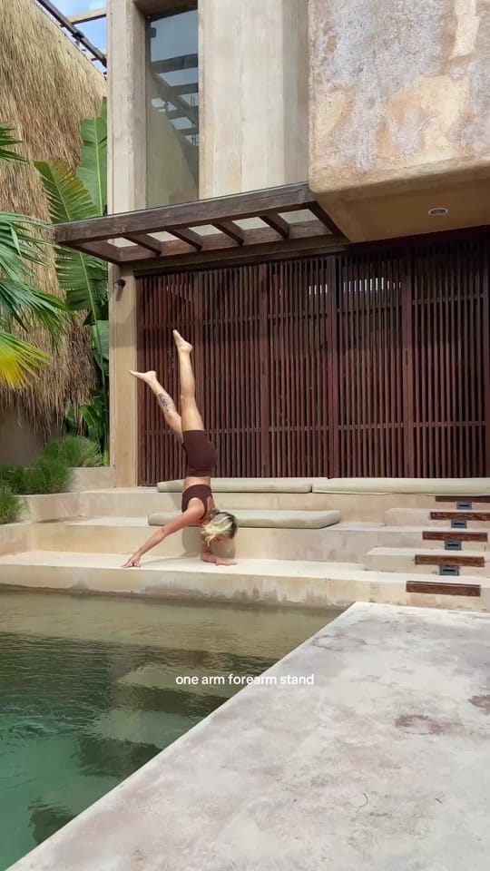 Post 8 by Jess Yoga on TikTok (video)