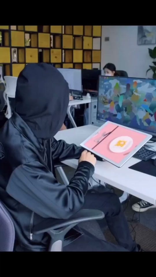 Post 1 by Jayxhuli🇬🇧 on TikTok (video)
