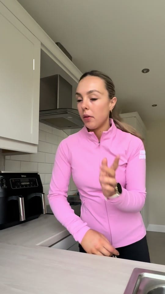 Post 2 by Leah Anna Fitness on TikTok (video)