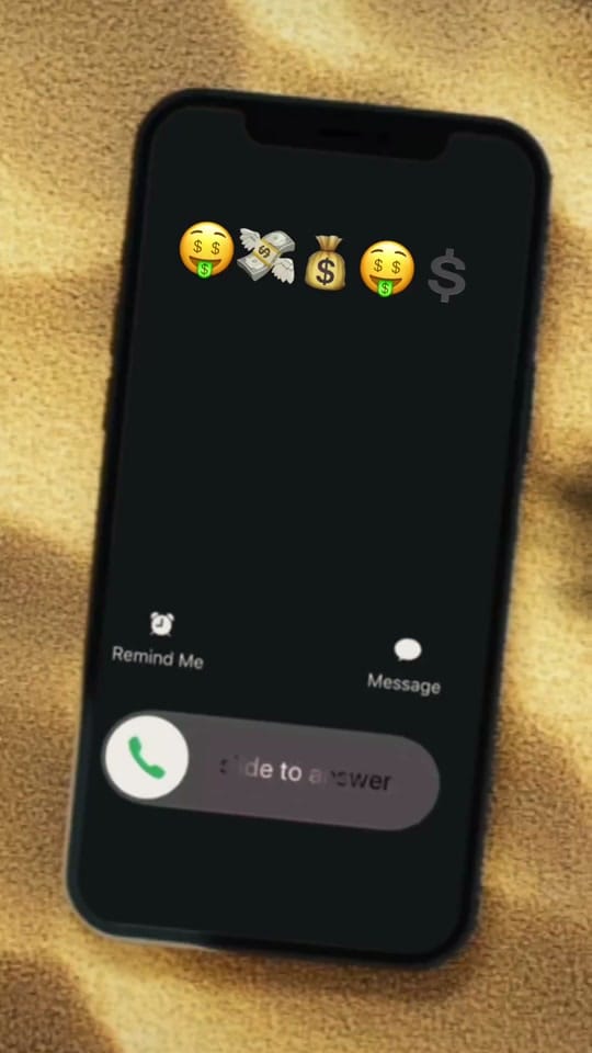 Post 4 by Dallas make up artist on TikTok (video)
