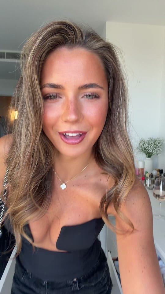 Post 4 by rosielewis_ on TikTok (video)