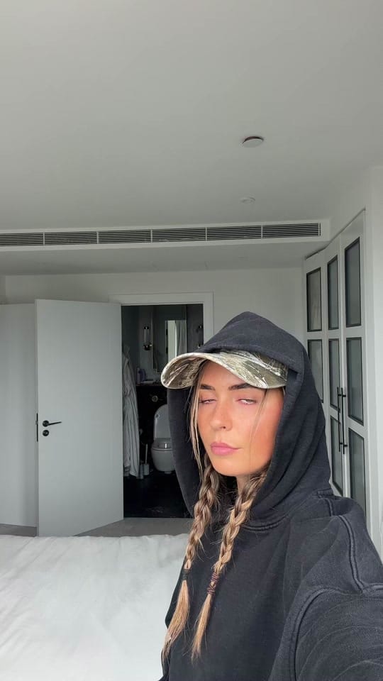 Post 7 by rosielewis_ on TikTok (video)