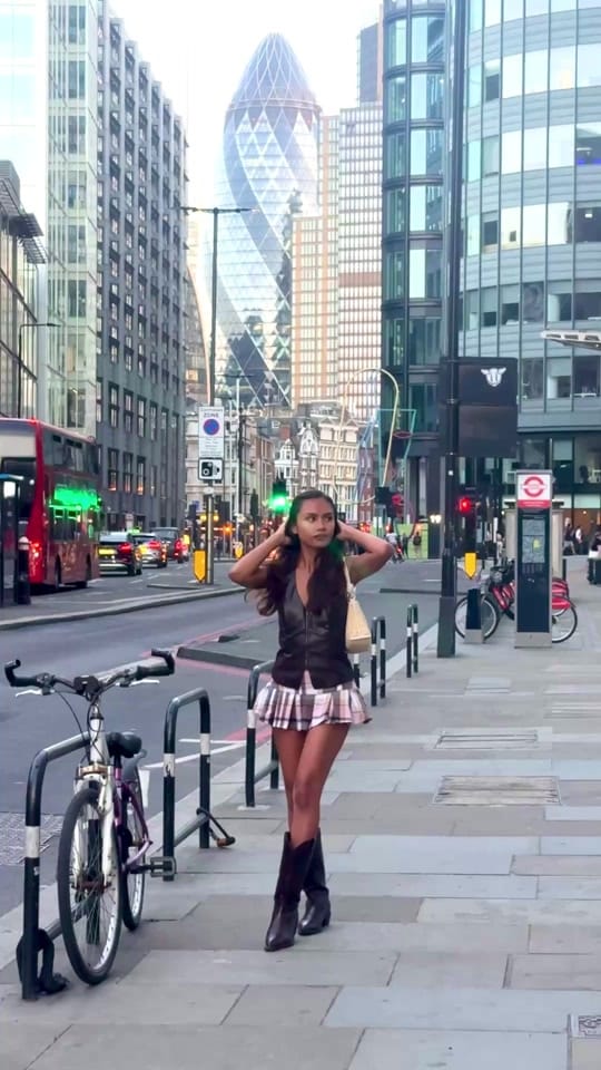Post 2 by veronica🧜🏻‍♀️ on TikTok (video)