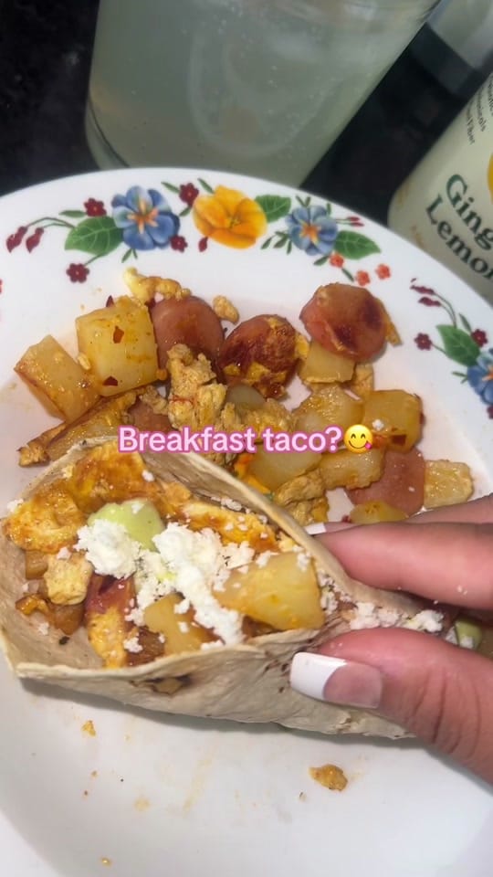 Post 1 by Valeria🤍 on TikTok (video)