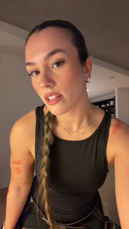 Post 8 by Deren on TikTok (video)