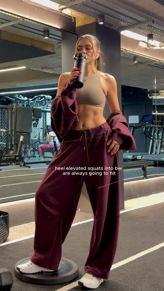 Post 5 by Nicoleta Cocut on TikTok (video)