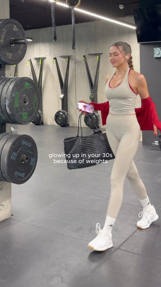 Post 10 by Nicoleta Cocut on TikTok (video)