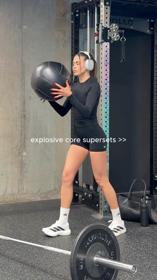 Post 6 by Nicoleta Cocut on TikTok (video)
