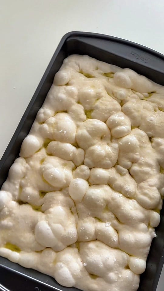 Post 3 by Olisa | Luxe Confections on TikTok (video)