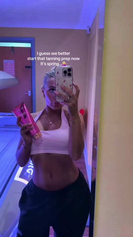 Post 10 by poppyyyjohnsonnn on TikTok (video)