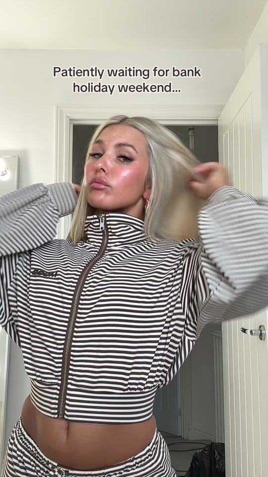 Post 4 by poppyyyjohnsonnn on TikTok (video)