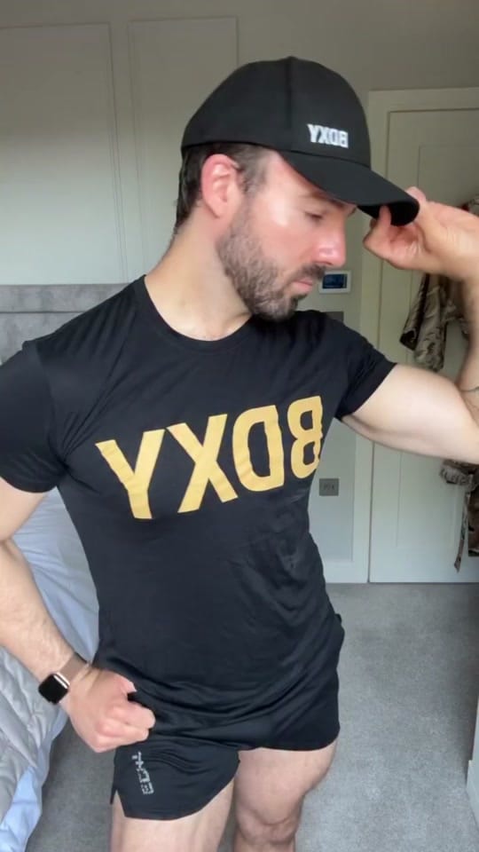Post 1 by James Colebrook on TikTok (video)
