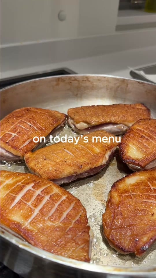 Post 1 by Chef Francis Pascal on TikTok (video)