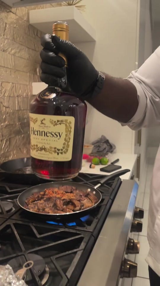 Post 9 by DeSean DeChef on TikTok (video)