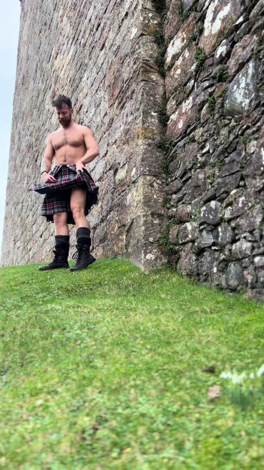 Post 3 by Finlay Wilson on TikTok (video)