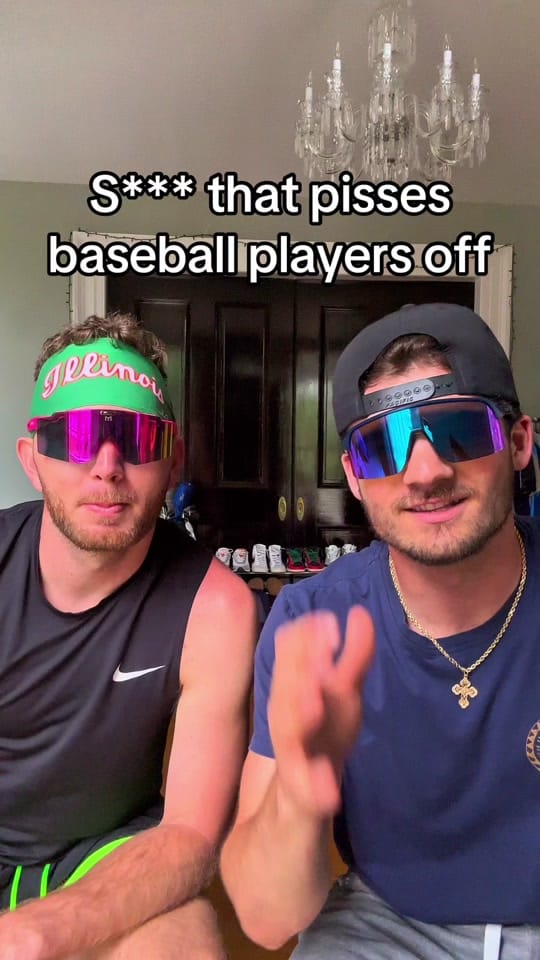 Post 5 by Max Varon on TikTok (video)
