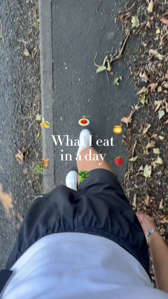 Post 4 by MOLLY COOPER on TikTok (video)