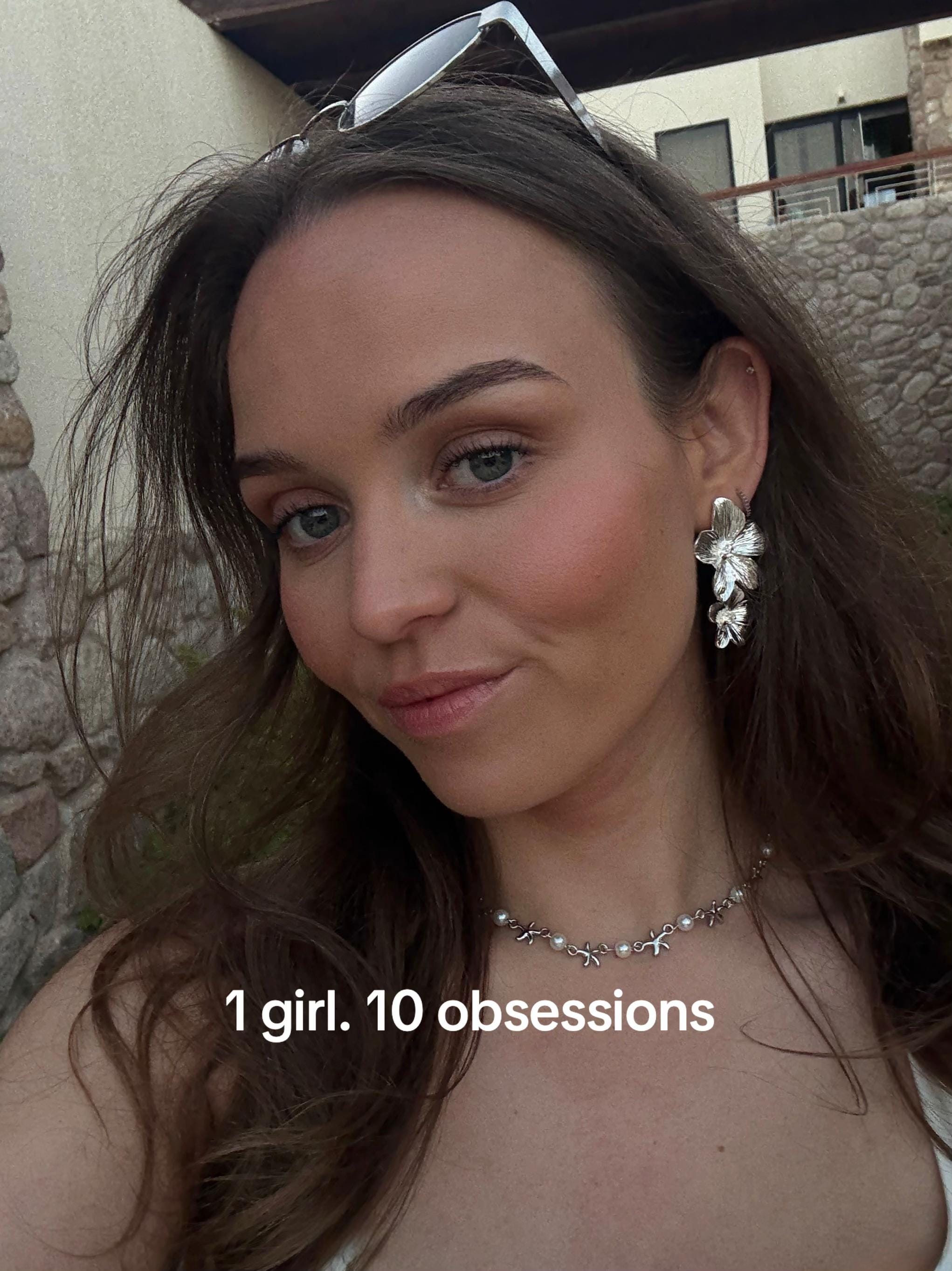 Post 5 by MOLLY COOPER on TikTok (video)