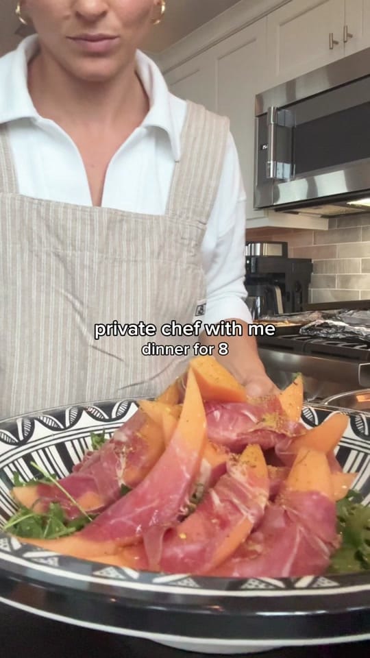 Post 4 by thefooddragon on TikTok (video)
