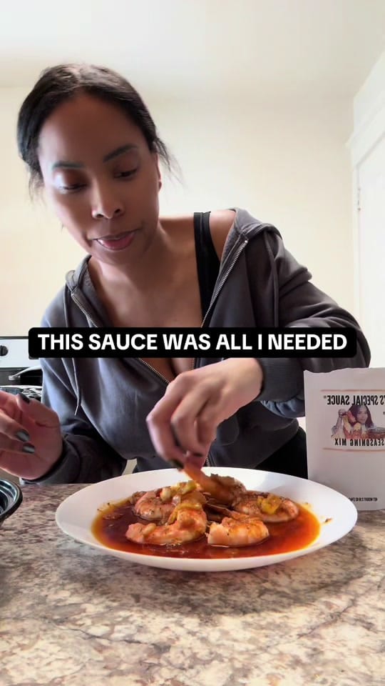 Post 5 by Eat Eat with E on TikTok (video)