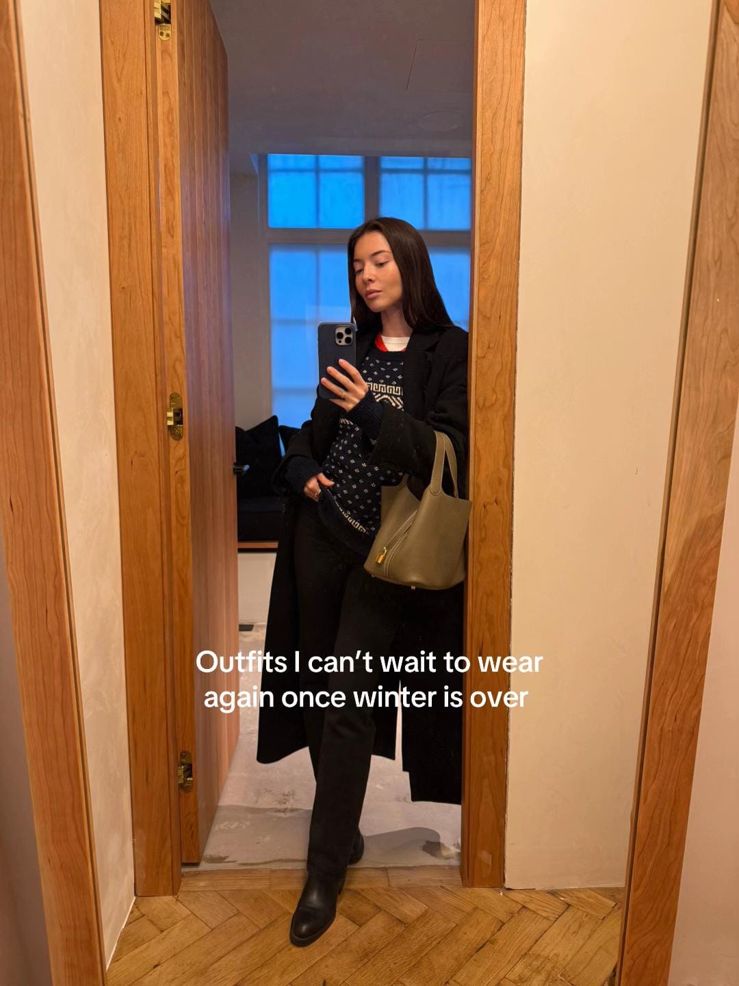 Post 4 by Laura on TikTok (video)