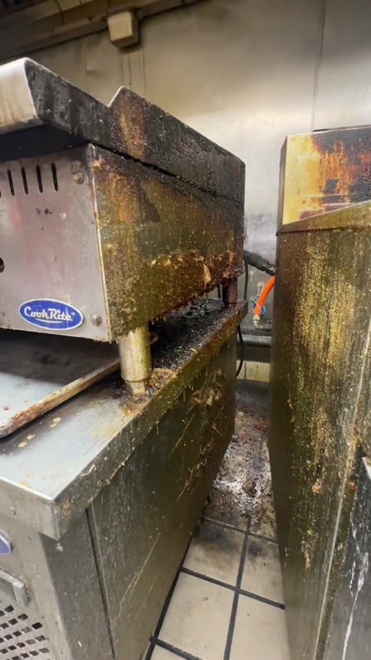 Post 10 by HD Restaurant Kitchen Cleaning on TikTok (video)