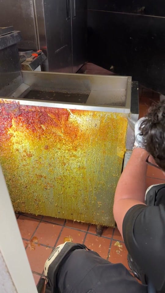 Post 8 by HD Restaurant Kitchen Cleaning on TikTok (video)