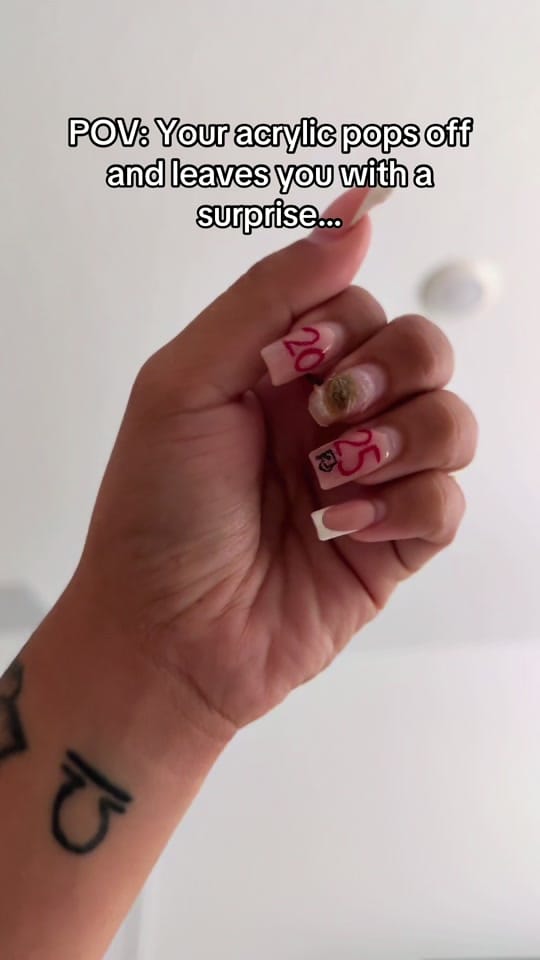 Post 9 by itsgenesisdominguez on TikTok (video)