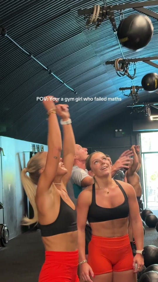 Post 10 by Amie Hudson | Hyrox Athlete on TikTok (video)