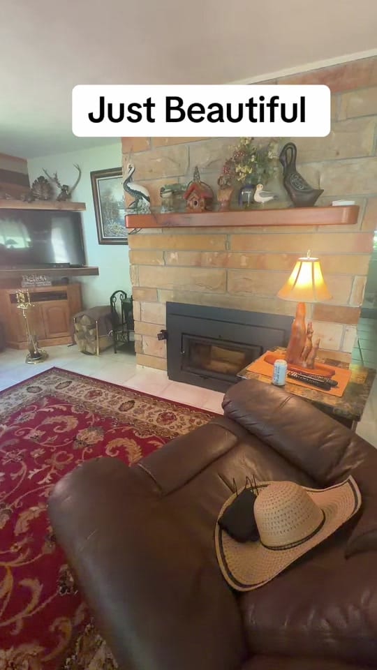 Post 5 by Sherry83 on TikTok (video)