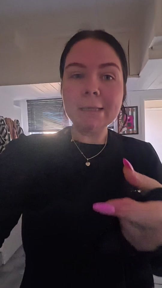 Post 7 by JAMIE-LEE on TikTok (video)