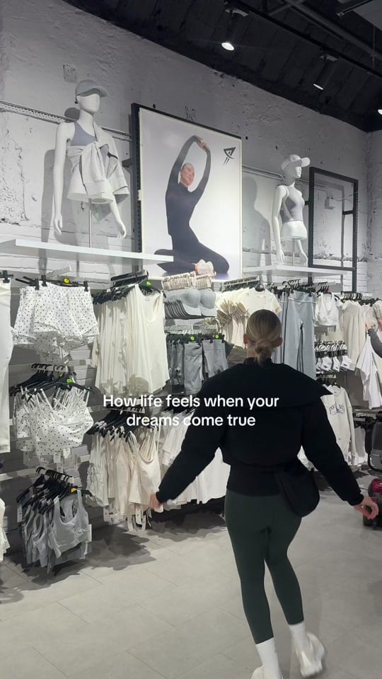 Post 3 by Ashlea McKee on TikTok (video)