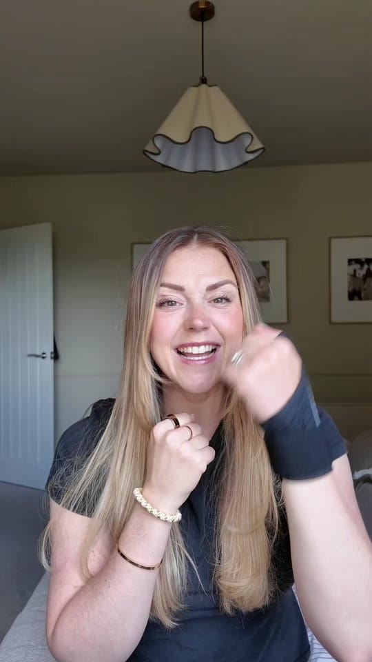 Post 7 by Emily Bell on TikTok (video)